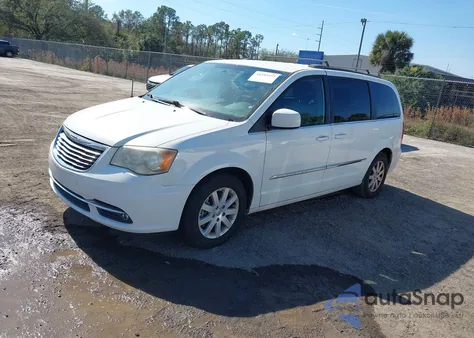 2013 Chrysler Town & Country Touring z USA, uszkodzony, nr VIN 2C4RC1BG4DR787481